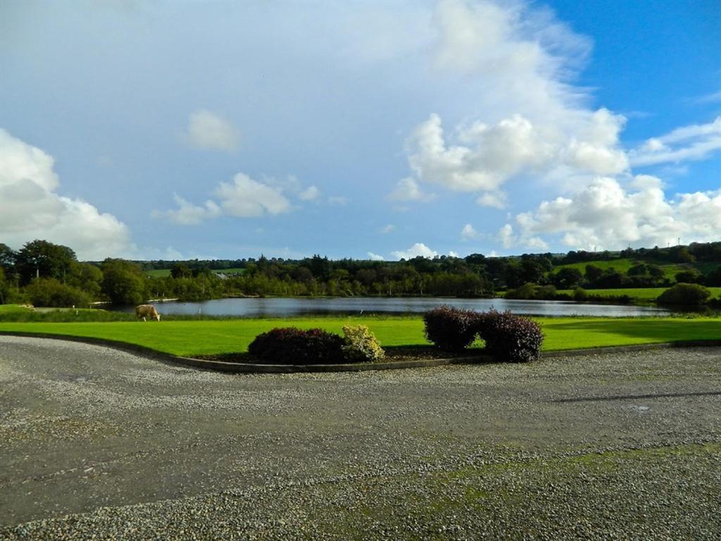 Lake House Dunmanway Exterior foto